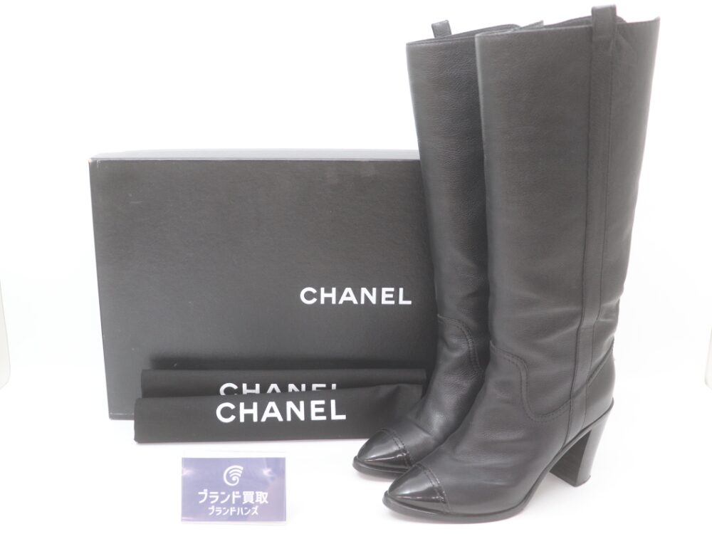 シャネルロングブーツ全体
