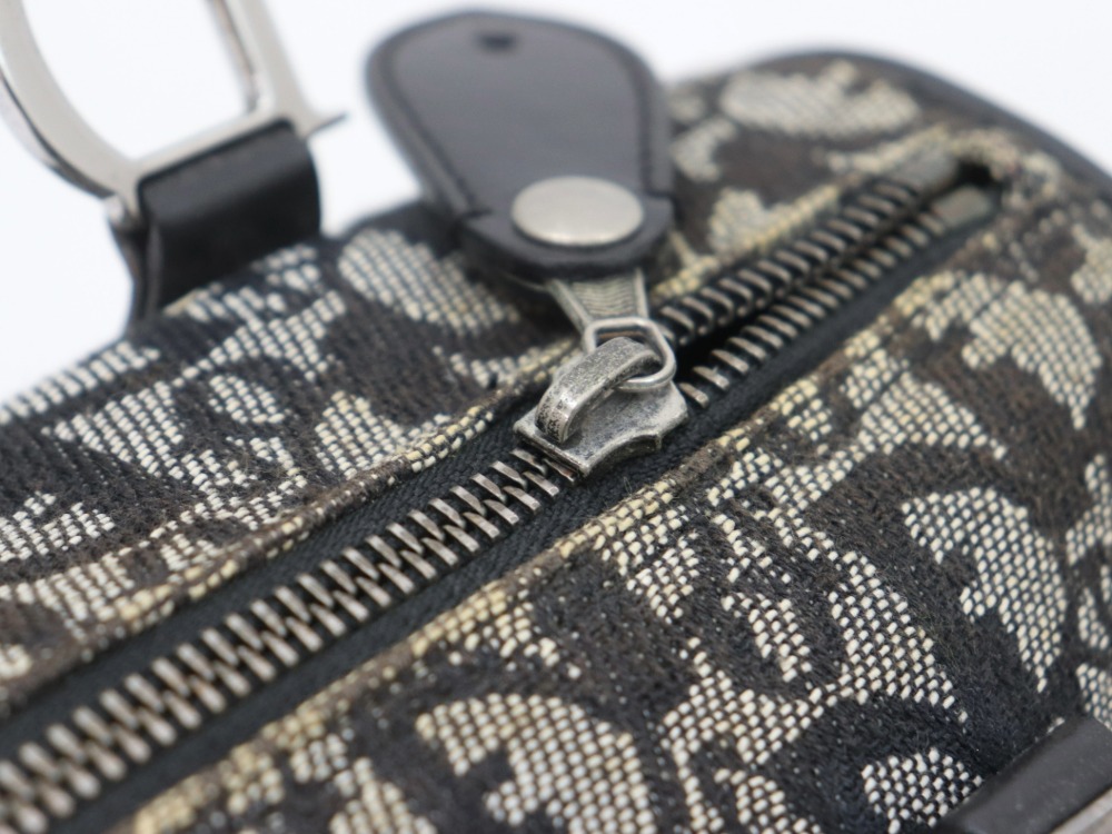 ディオールトロッターバッグファスナー