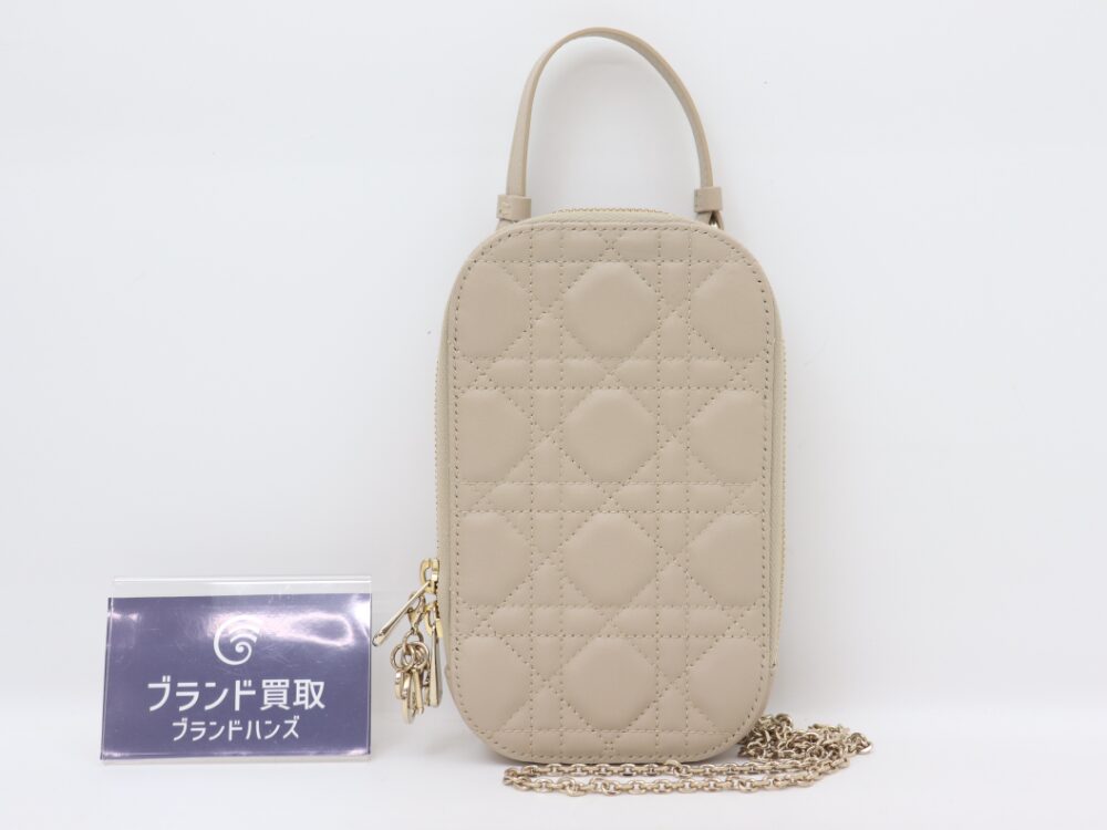 ディオールフォンホルダー正面