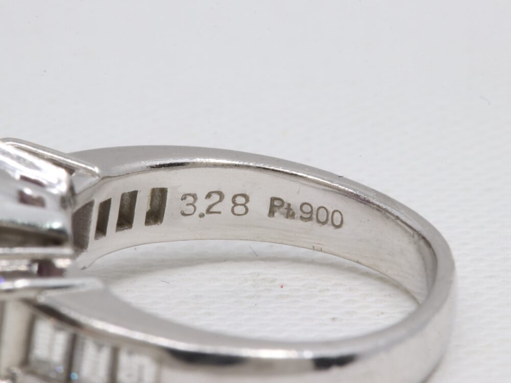 ピンクサファイヤリング刻印2