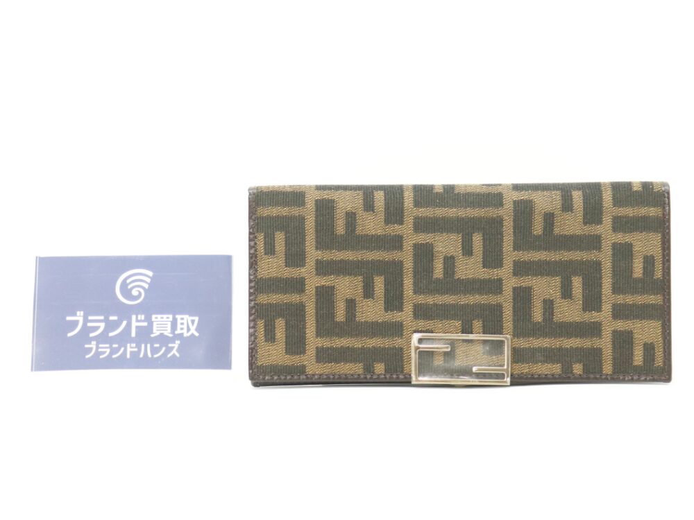 フェンディズッカ柄財布正面