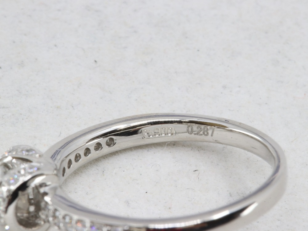 プラチナPt900ダイヤリング刻印