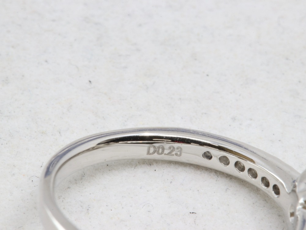 プラチナPt900ダイヤリング刻印2