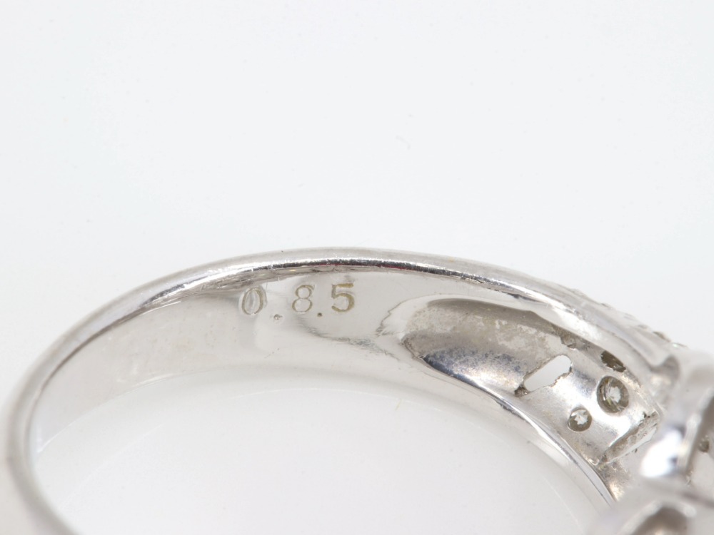 プラチナPt900リング刻印2