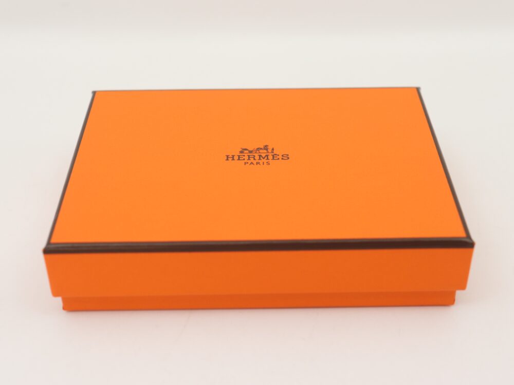 ベアンコンパクト箱