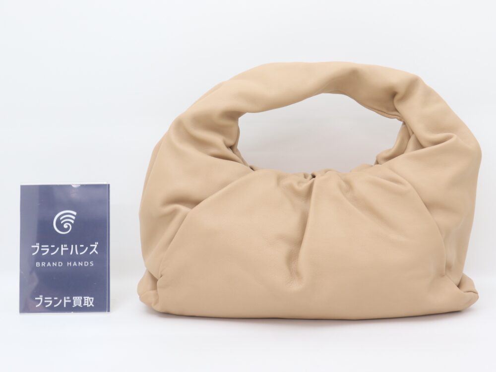 ボッテガヴェネタのバッグ正面