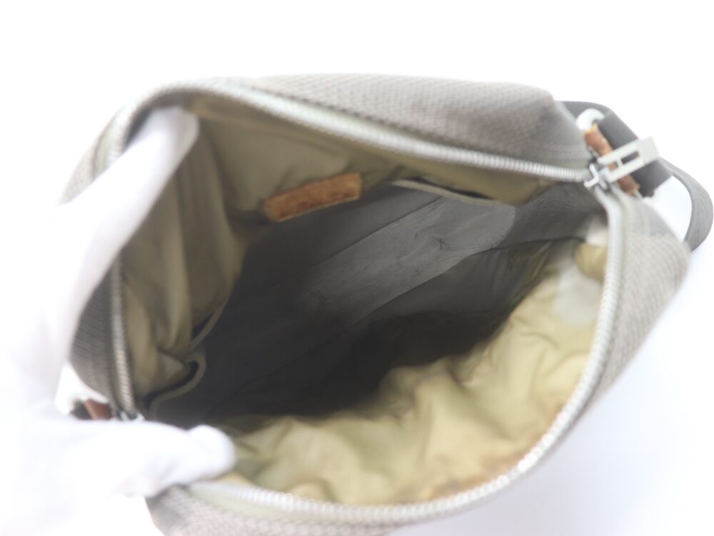 ルイヴィトンのボロボロショルダー内側