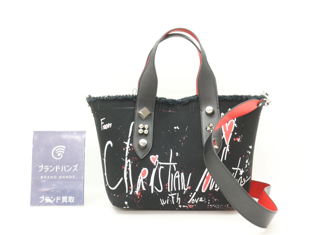 ルブタンフランジバス全体