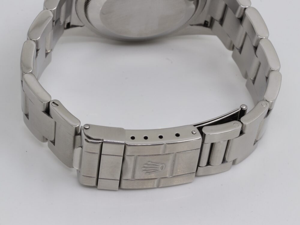 ロレックス114270ベルトロゴ