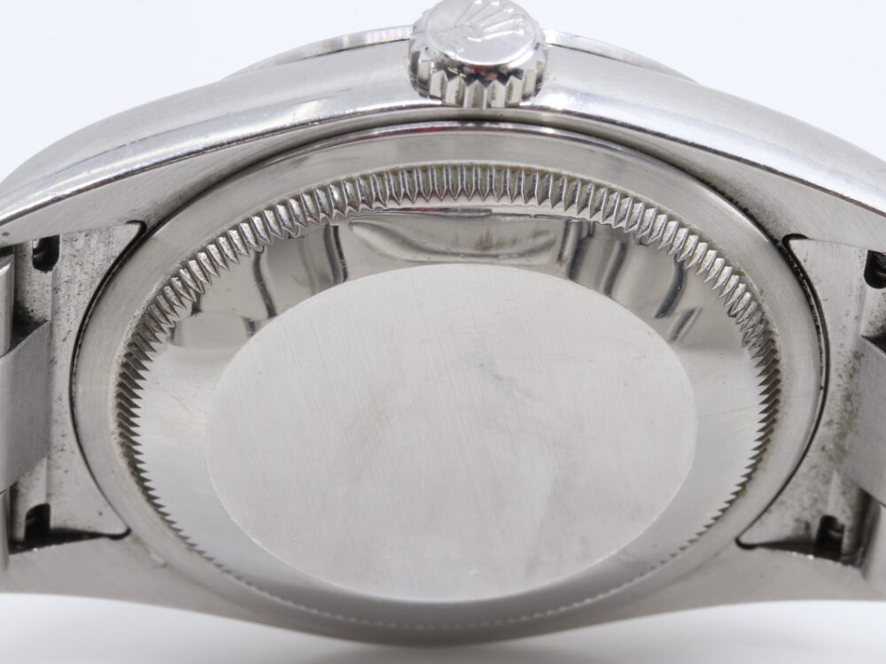 ロレックスのエクスプローラーⅠ裏蓋