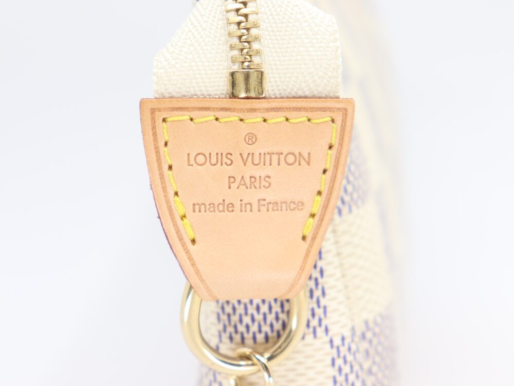 ヴィトンアクセソワール刻印