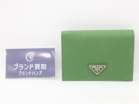 プラダテスートコンパクト財布