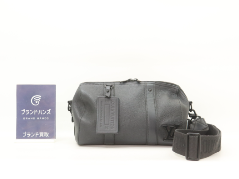 ルイヴィトン LVアエログラム シティ キーポル M59255 RFID