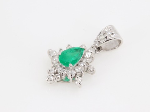 PT900(プラチナ) エメラルド ダイヤトップ E0.40ct D0.30ct 2.4g