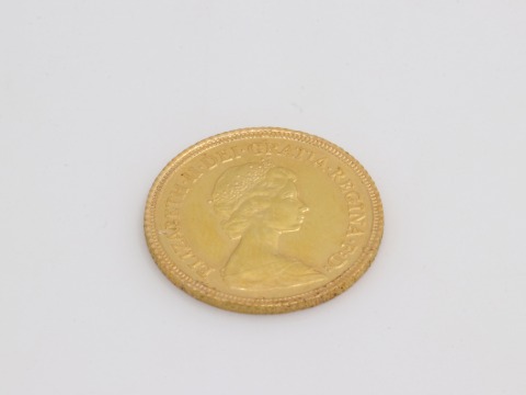 K22 ソブリン金貨 1/2ボンド 3.9g