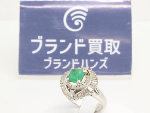 エメラルド E1.38ct D1.19ct リング