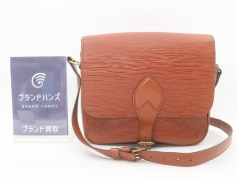 ルイヴィトン エピ カルトシエール ケニアン ブラウン M52243