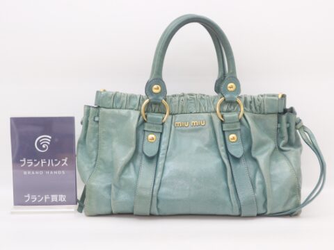 ミュウミュウ レザー ライトグリーン