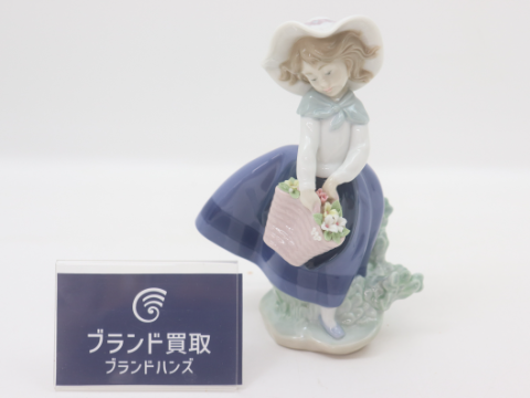 リヤドロ きれいな花ばかり 05222 フィギュリン