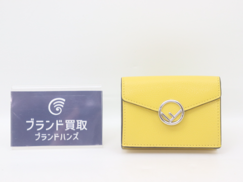 フェンディ エフイズ 三つ折り財布 イエロー レザー 8M0395