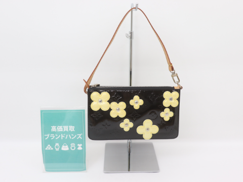ルイヴィトン ヴェルニ フラワーレキシントン アクセサリーポーチ M92245