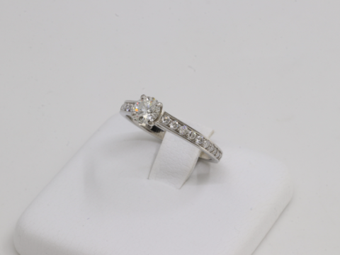カルティエ Pt950 ソリテール1895 ハーフエタニティ ダイヤリング 0.42ct #52 3.3g