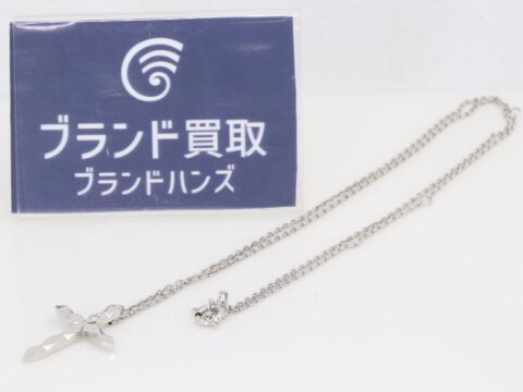 ブシュロン 750 クロス ネックレス