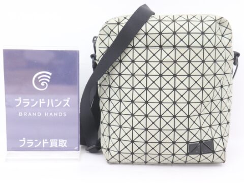 イッセイミヤケ バオバオ ショルダーバッグ