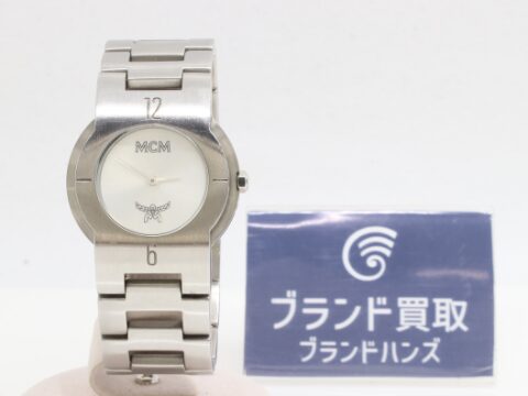 MCM シルバー文字盤 時計