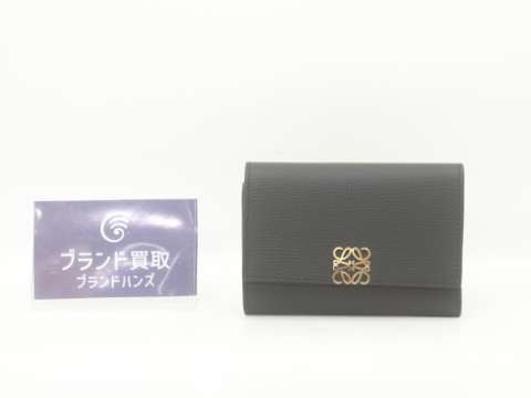 ロエベ アナグラム 三つ折り財布