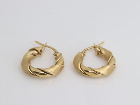 K14 ピアス 3.2g