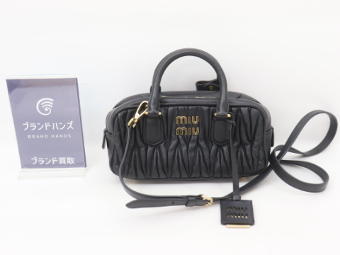 ミュウミュウ マテラッセ アルカディ ハンドバッグ