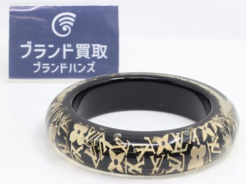 アンクルージョン バングル