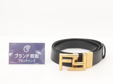 フェラガモ レザー ブラック ゴールド