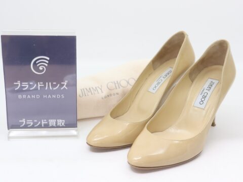 ジミーチュウ エナメル パンプス