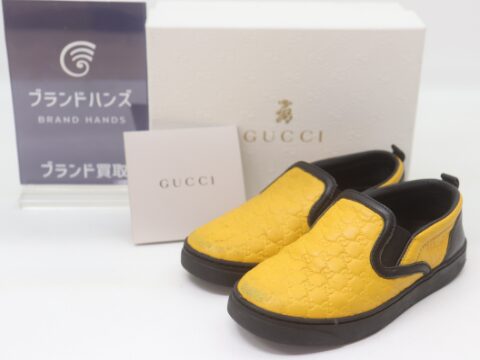 グッチ 子供用 スリッポン イエロー 靴