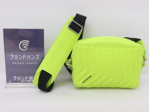 バレンシアガ カー カメラバッグ