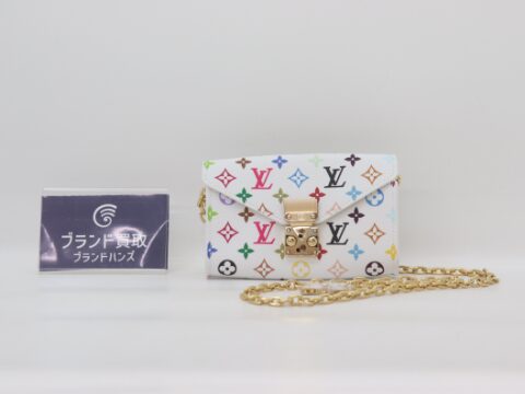 ルイヴィトン ベルトポシェットメティス M4625Z