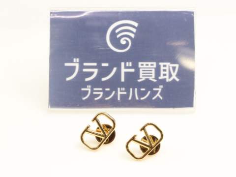 ヴァレンチノ Vロゴ ピアス