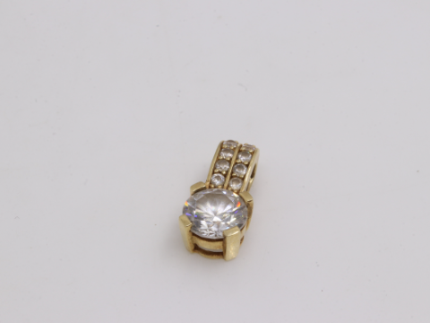 10K(10金) QZ トップ 1.35g