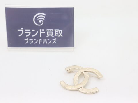 シャネル ココマーク シルバー B25