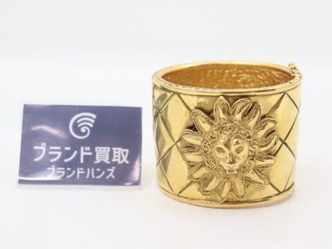 シャネル ライオン バングル GP ゴールド