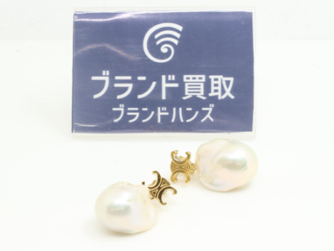 セリーヌ トリオンフ バロックパール ピアス