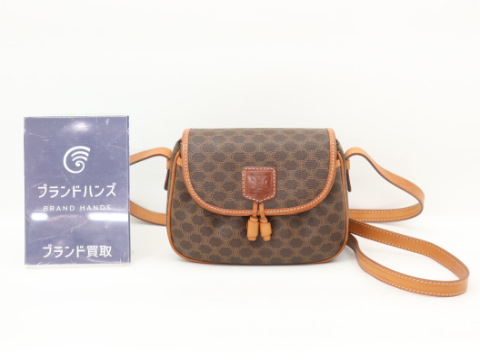 セリーヌマカダムショルダーバッグ
