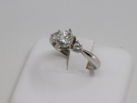 ダイヤモンド 1.013ct プラチナ リング