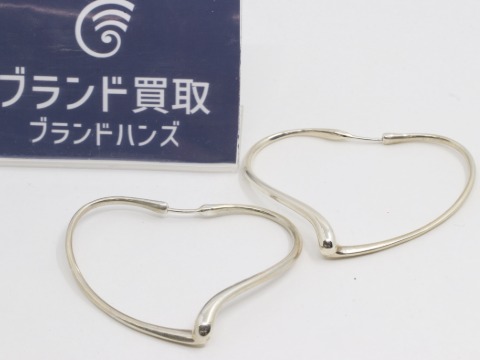 ティファニーのフープピアス