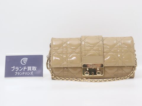 ディオール パテント カナージュ ニューロック チェーンウォレット