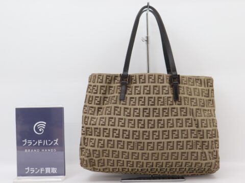 フェンディ ズッキーノ トートバッグ 8BH018