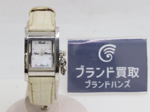 フェンディ ループ F711247 クオーツ