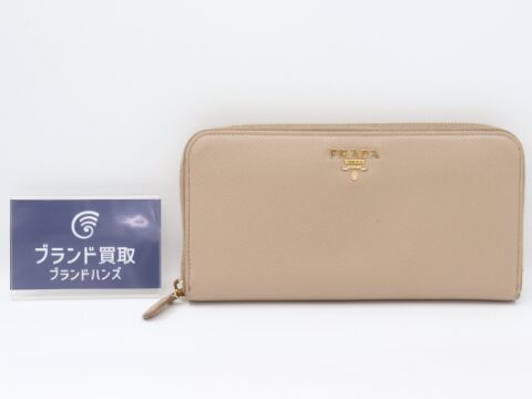プラダ サフィアーノ 長財布